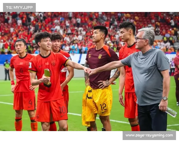 国足世界排名降至94位 持续低迷难破亚洲第14尴尬境地 国足世界排名降至94位 持续低迷难破亚洲第14尴尬境地